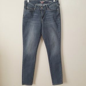 Levis Denizen Modern Skinny Jeans